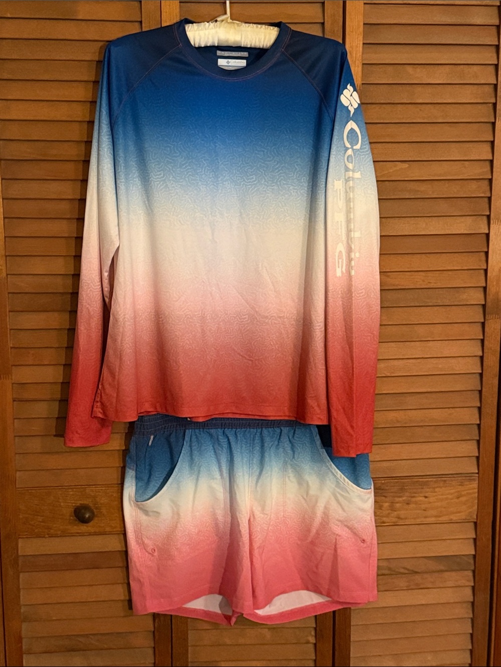 Women’s Columbia PFG | Blue White Coral Ombré Matching Set M/L
